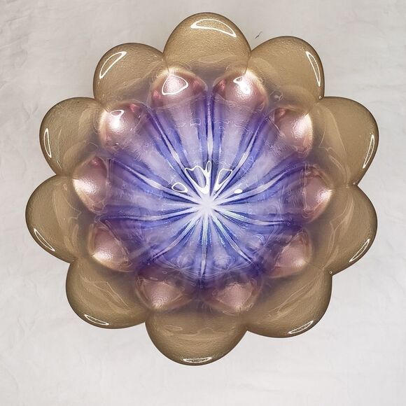 Vintage lotus flower bowl - Picture 3 of 9